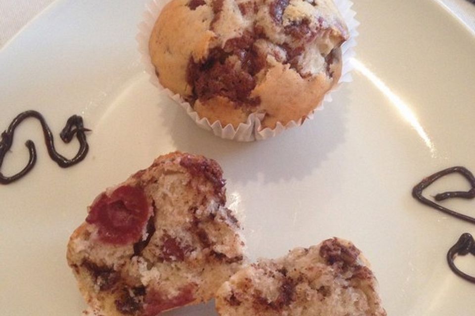 Schoko-Kirsch-Muffins mit Dinkelmehl