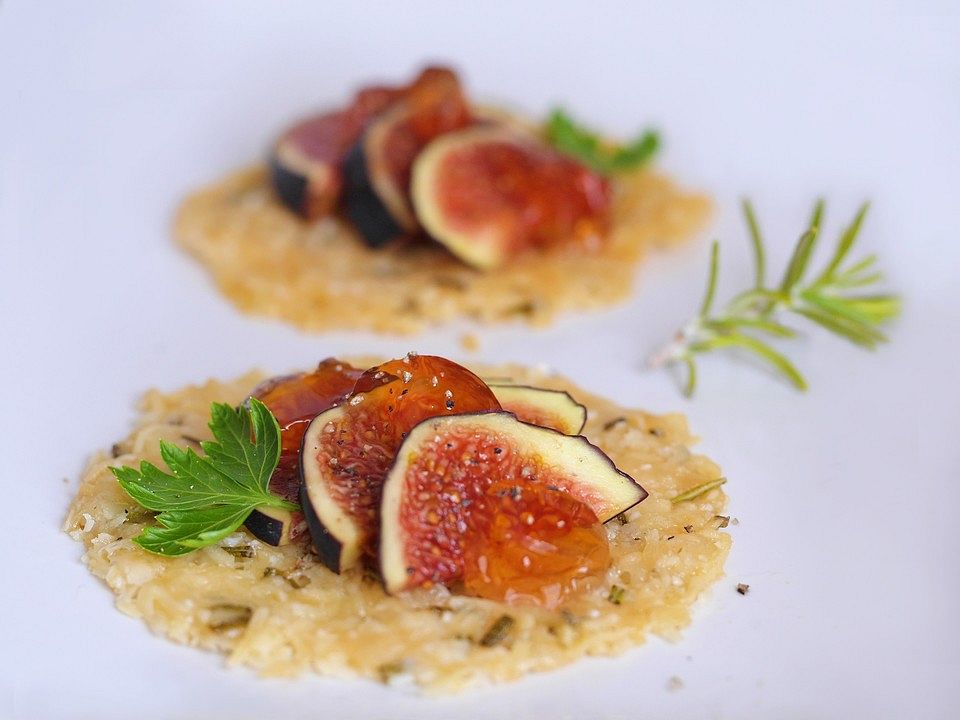 Feigen auf Parmesan-Rosmarin-Chips von ars_vivendi| Chefkoch