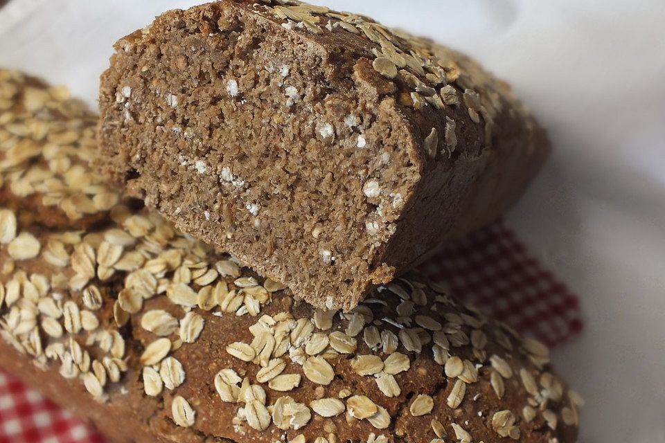 Buchweizen-Dinkel-Vollkornbrot mit Sauerteig