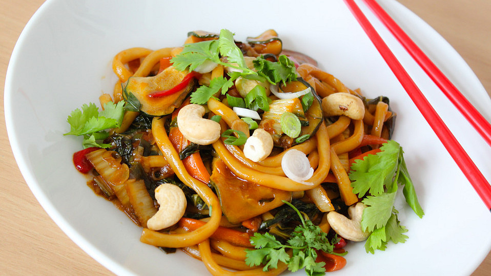 Schnelle-Udonnudeln-aus-der-Pfanne