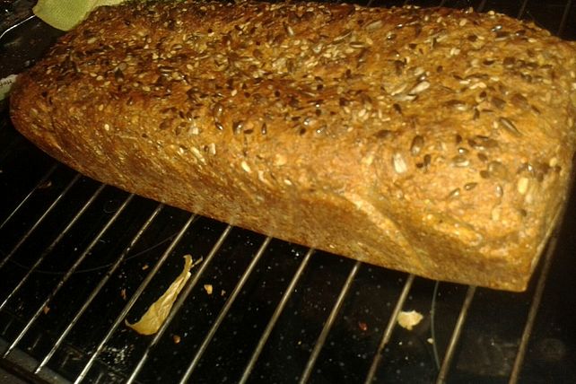 Vollkornbrot mit Buttermilch und Sultaninen von FroehlicherHesse| Chefkoch