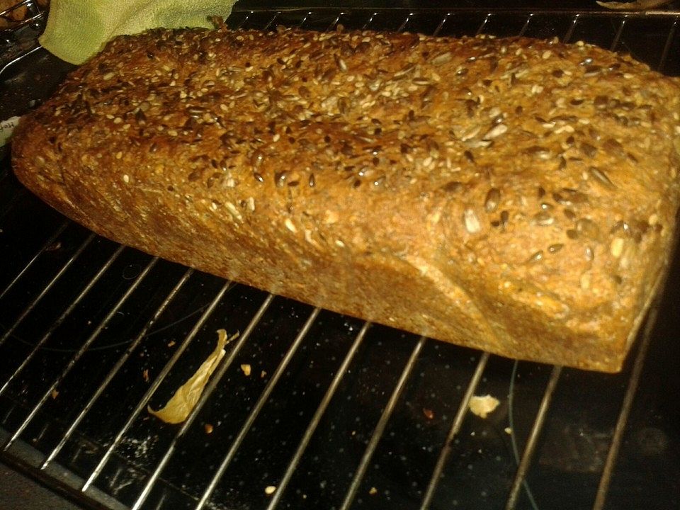 Vollkornbrot mit Buttermilch und Sultaninen von FroehlicherHesse| Chefkoch