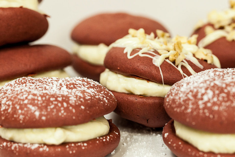 Red Velvet Whoopie Pies