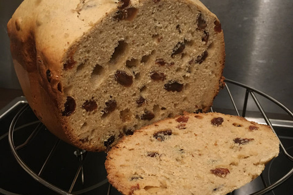 Rosinenbrot / Rosinenstuten mit Dinkelmehl für den Brotbackautomaten