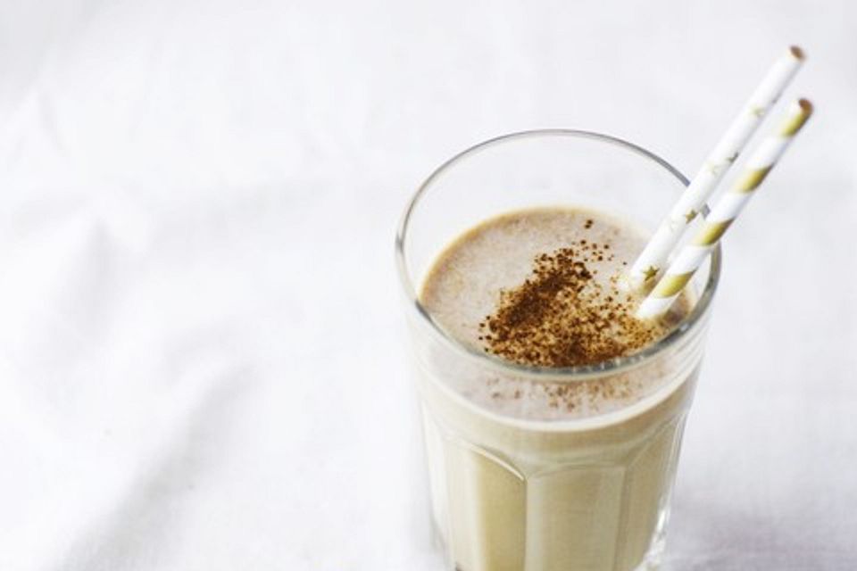 Erdnussbutter-Espresso-Smoothie