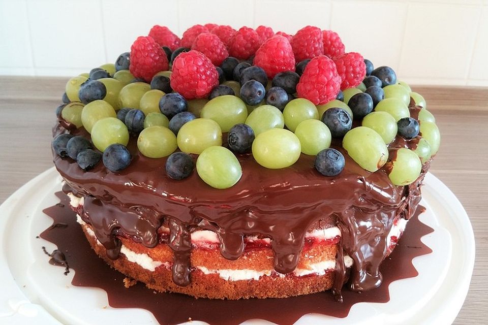 Früchtetorte mit Mascarponecreme