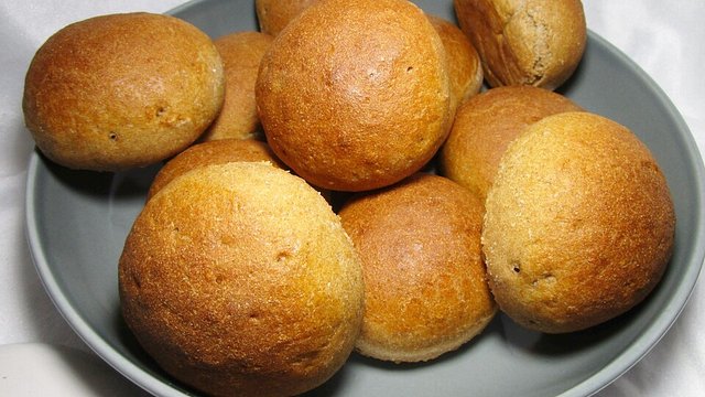 Dinkelvollkornbrötchen mit Sauerteig von trekneb Dinkelvollkornbrötchen mit Sauerteig von trekneb