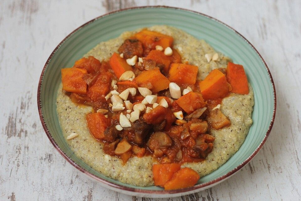 Kürbis-Maroni-Ragout mit Polenta