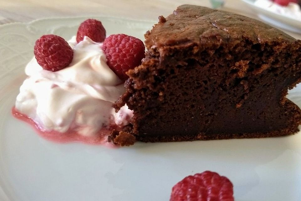 Feiner Schokokuchen ohne Zuckerzusatz Feiner Schokokuchen ohne Zuckerzusatz