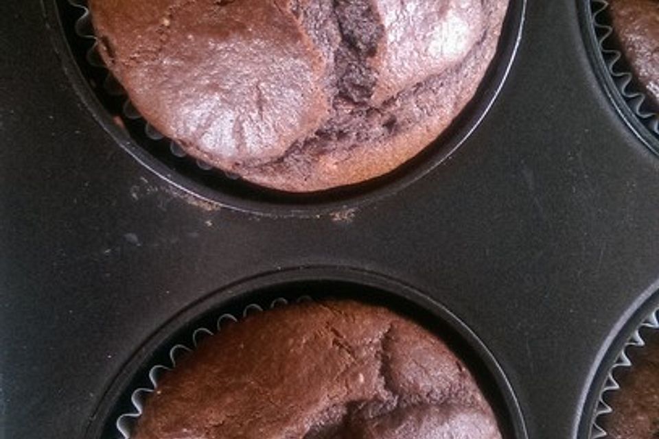 Feiner Schokokuchen ohne Zuckerzusatz Feiner Schokokuchen ohne Zuckerzusatz