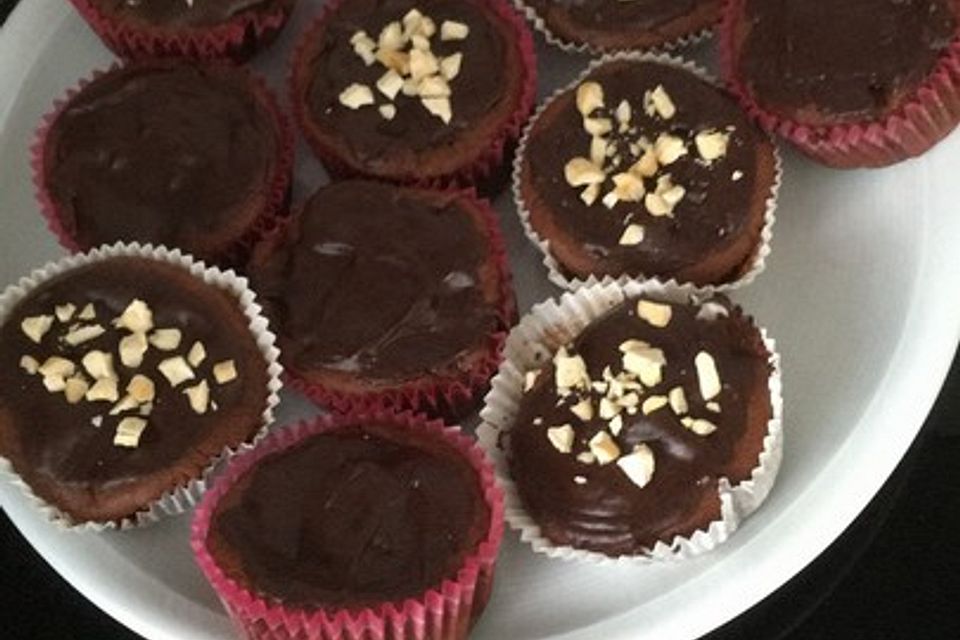 Feiner Schokokuchen ohne Zuckerzusatz Feiner Schokokuchen ohne Zuckerzusatz