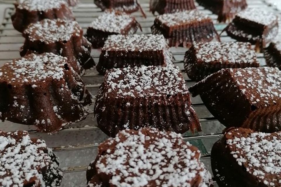 Feiner Schokokuchen ohne Zuckerzusatz Feiner Schokokuchen ohne Zuckerzusatz