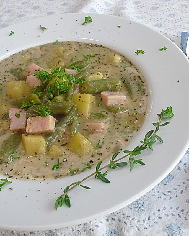 Schnippelbohnen - Suppe