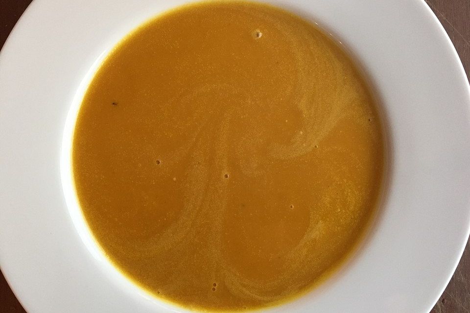 Kürbis-Kokos-Suppe