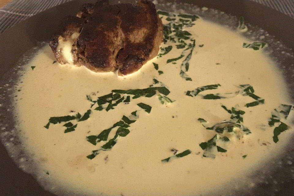 Rinderfilet mit Mozzarella in Basilikumsauce