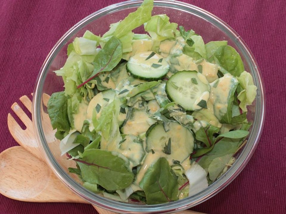 Zichorie-Mangold-Gurken-Salat mit Estragon-Sahne-Senf-Dressing von ...