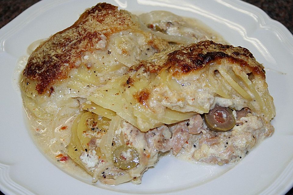 Kartoffelgratin mit frischem Thunfisch