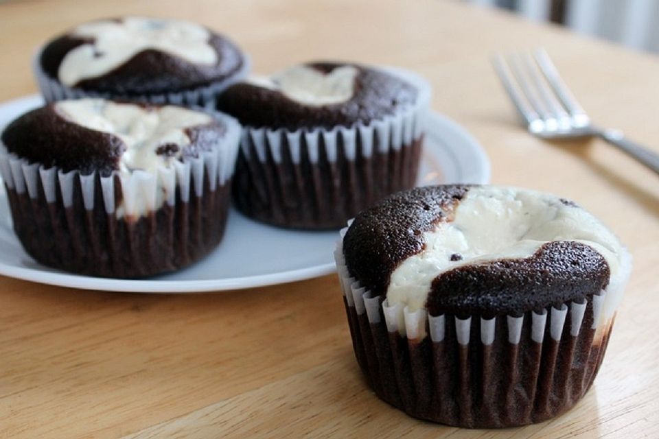 Chocolate Cream Cheese Muffins