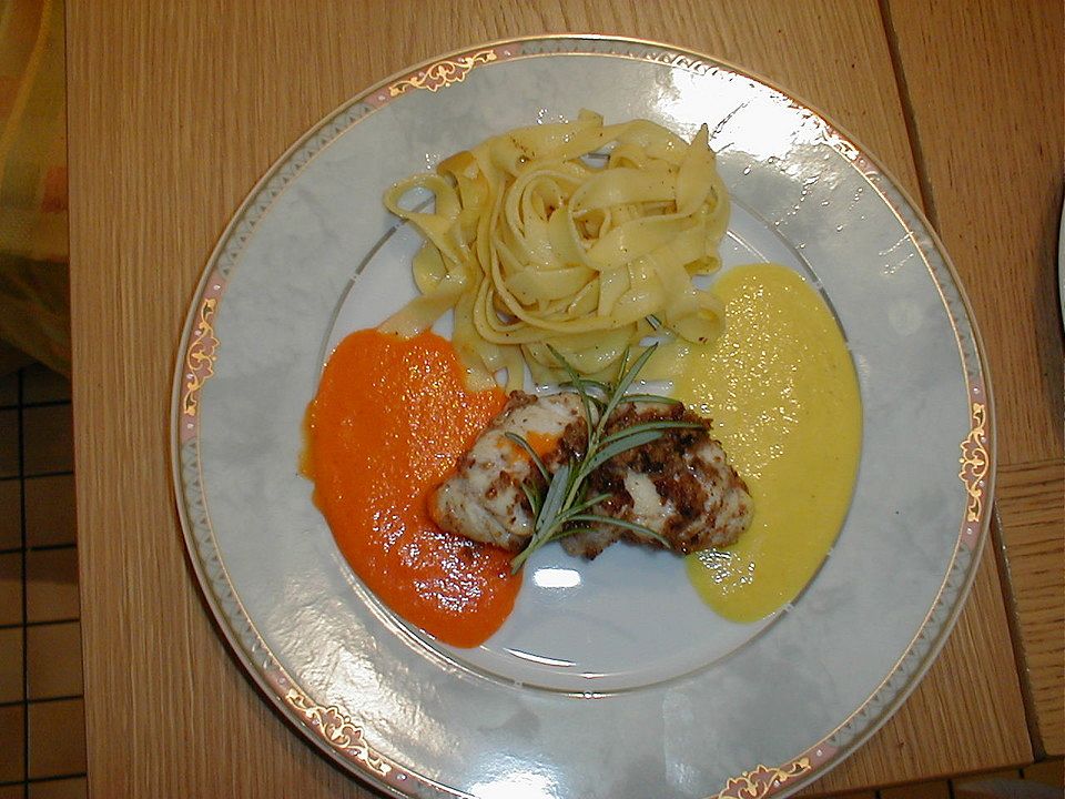 Seeteufel auf zweierlei Paprikasaucen von bulletblue| Chefkoch