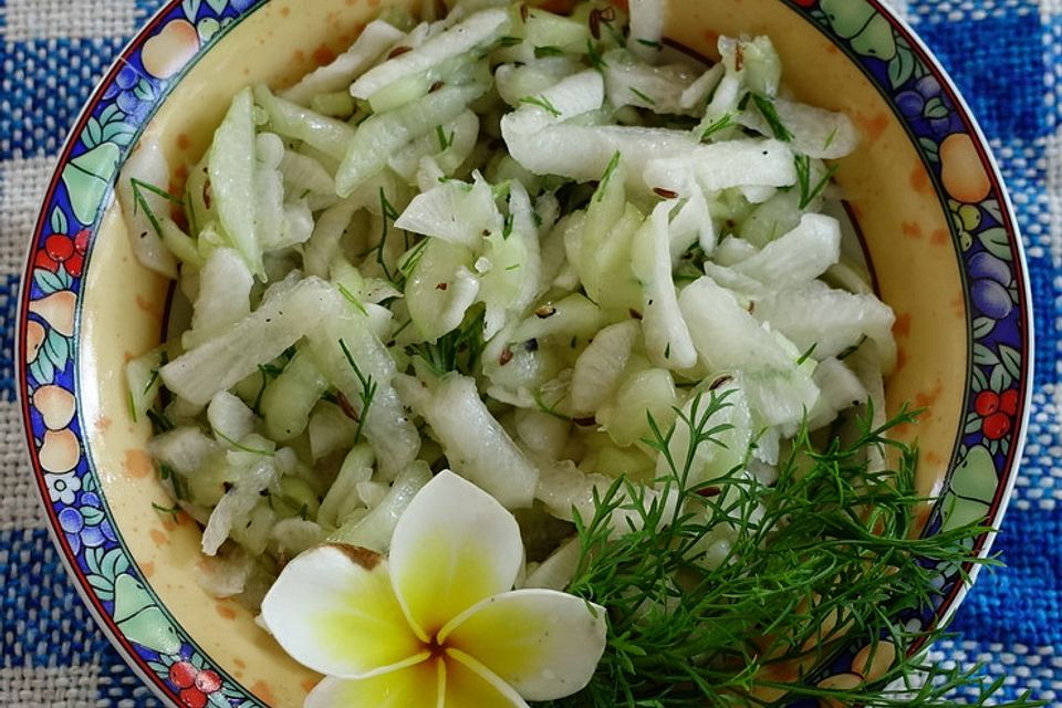 Schwäbischer Rettichsalat mit Gurke und Dill