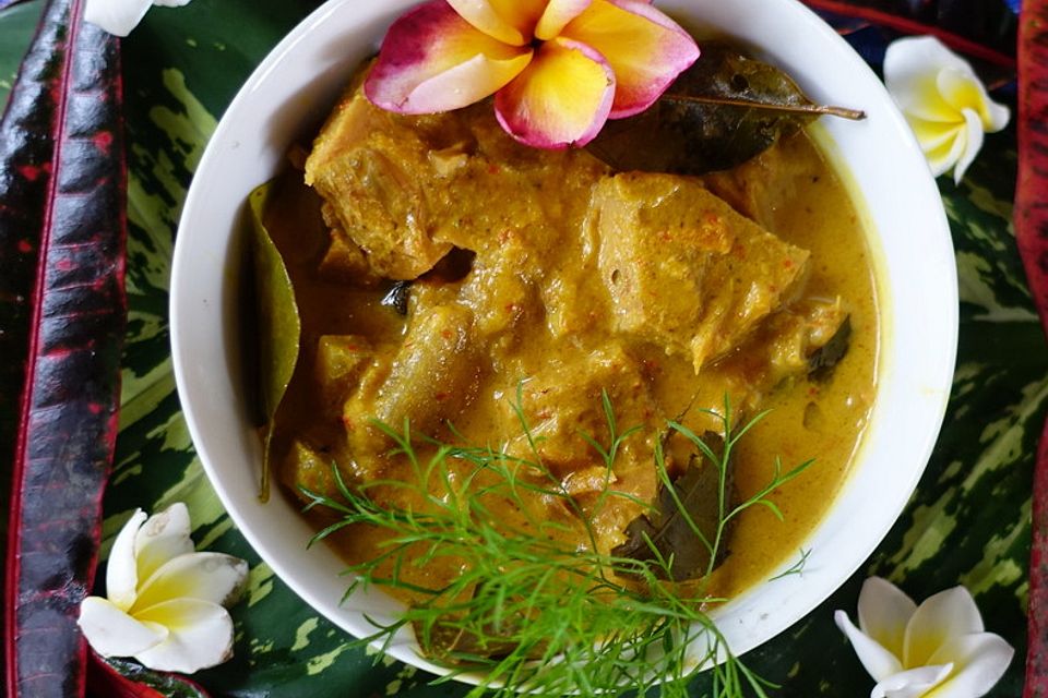 Würziges Gulai nangka muda "Dewi Mahardi"