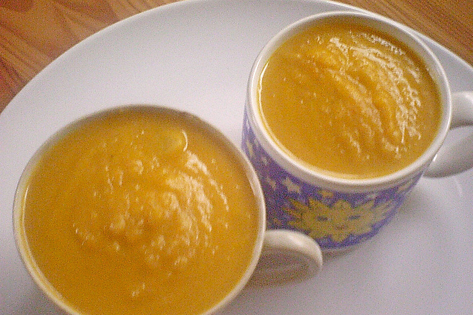 Curry - Möhren - Cremesüppchen