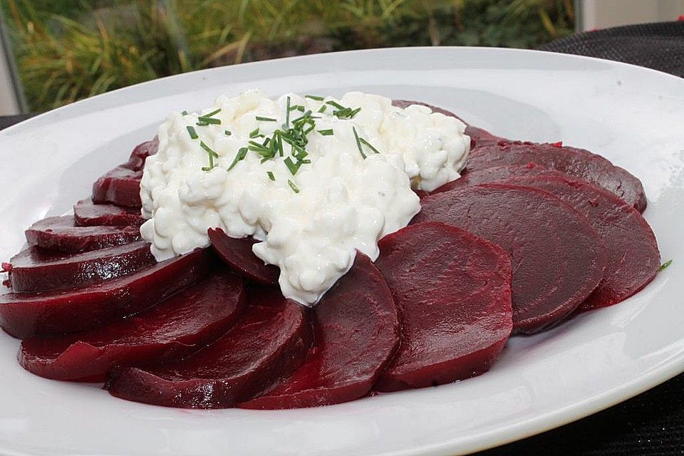 Rote Bete - Carpaccio mit Dip