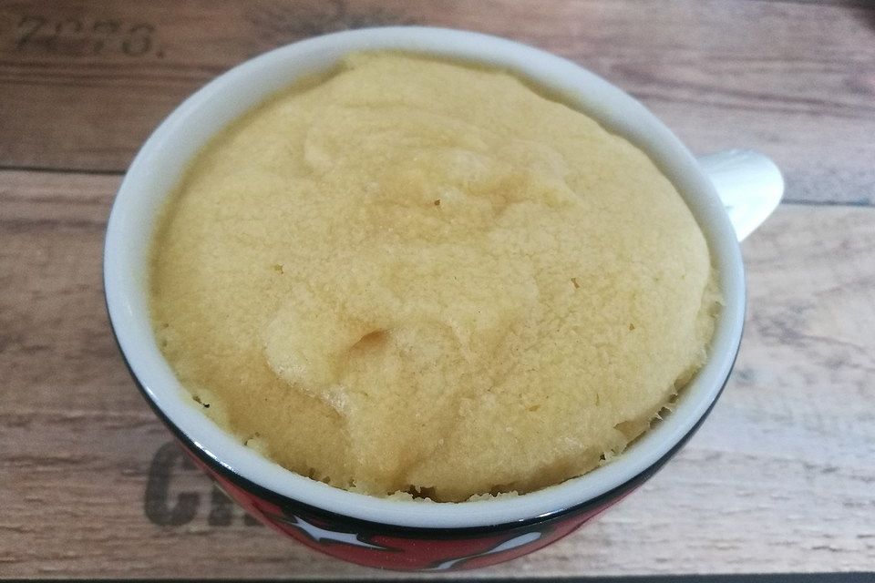 Tassenkuchen mit Zitrone