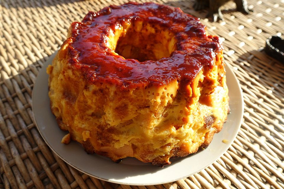 Karamellisierter Brotpudding mit Quitten