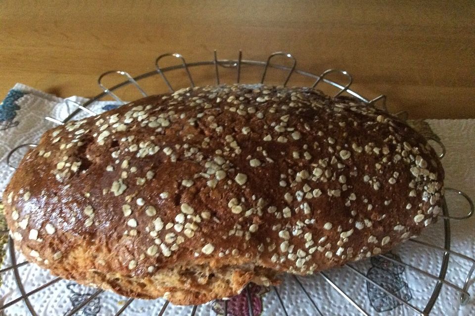 Quark-Vollkorn-Dinkelbrot oder Brötchen