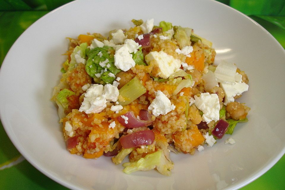 Lauwarmer Kürbis-Couscous-Salat