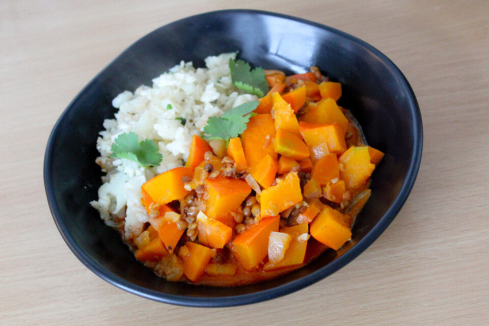 Kürbiscurry mit Blumenkohlcouscous