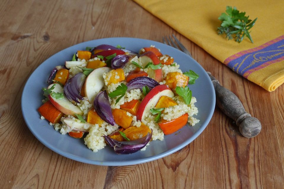 Herbstlicher Couscous-Salat