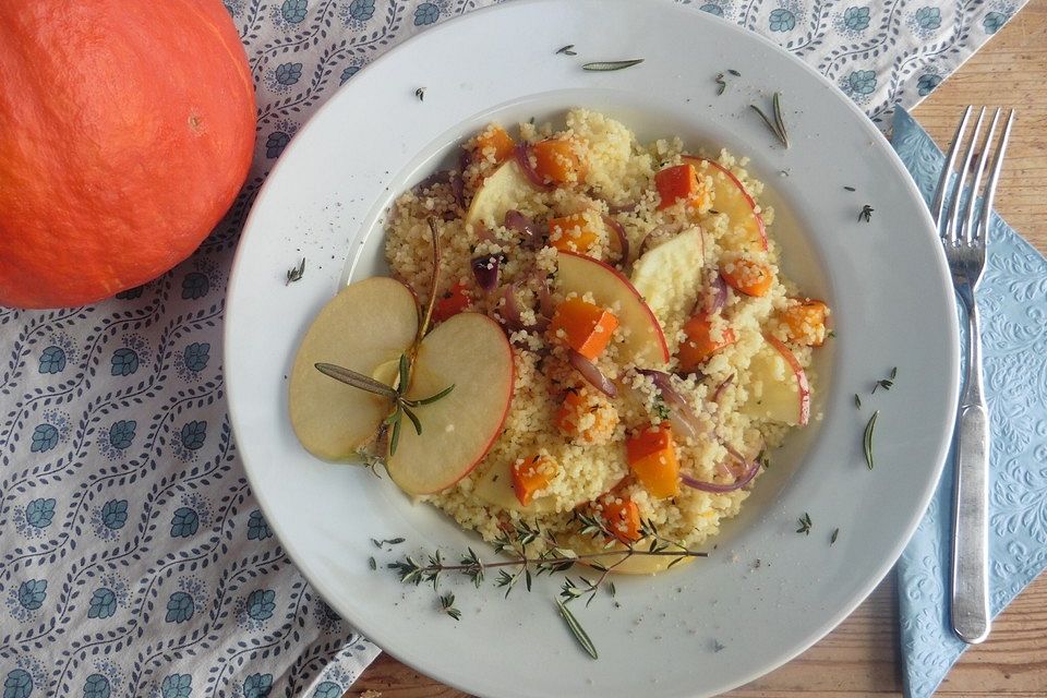 Herbstlicher Couscous-Salat