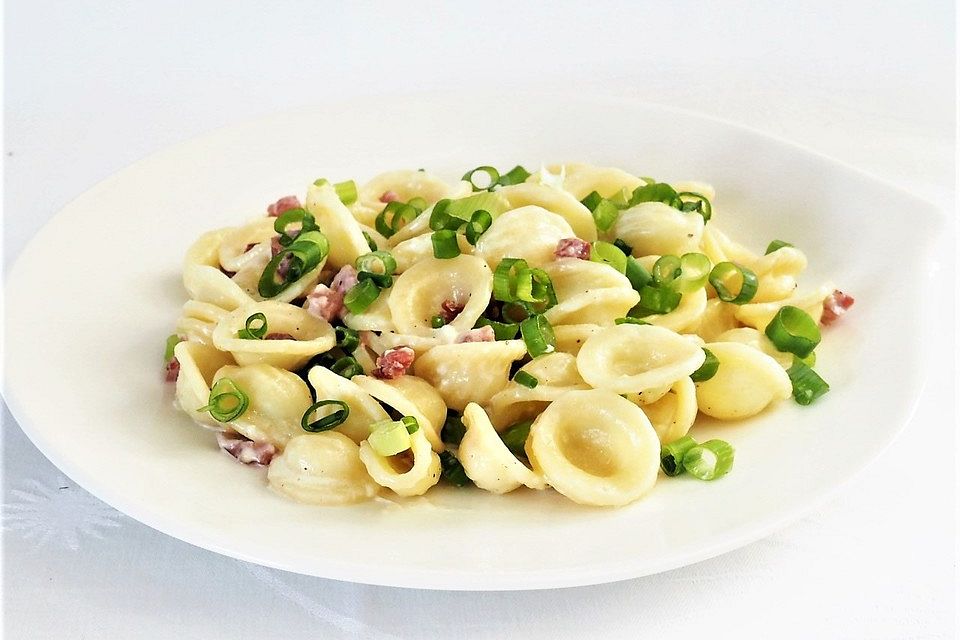 Orecchiette mit Speck-Rahm Soße