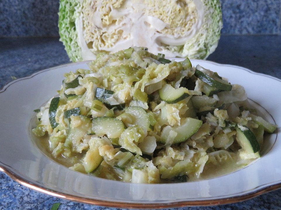 Wirsing-Zucchini-Pfanne mit Kokosmilch von opmutti | Chefkoch