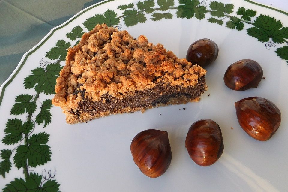 Saftiger Mohn-Maronen-Streusel-Kuchen