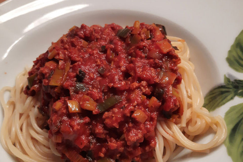 Spaghetti mit Hackfleisch-Porree Sauce