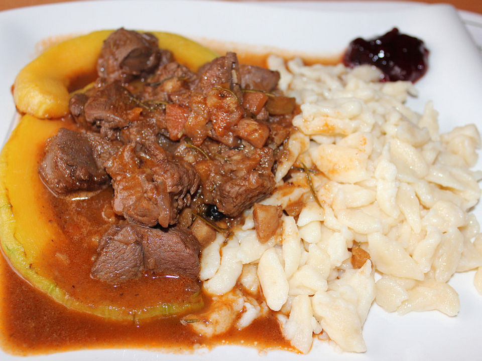 Rehragout Schokoladen Rotweinsauce Wagners Kulinarium Kroketten