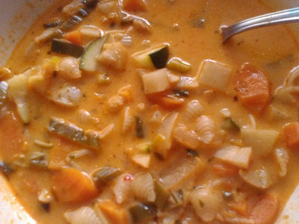 Schneller und pikanter Fischeintopf von Rattenjoti | Chefkoch Schneller und pikanter Fischeintopf von Rattenjoti | Chefkoch