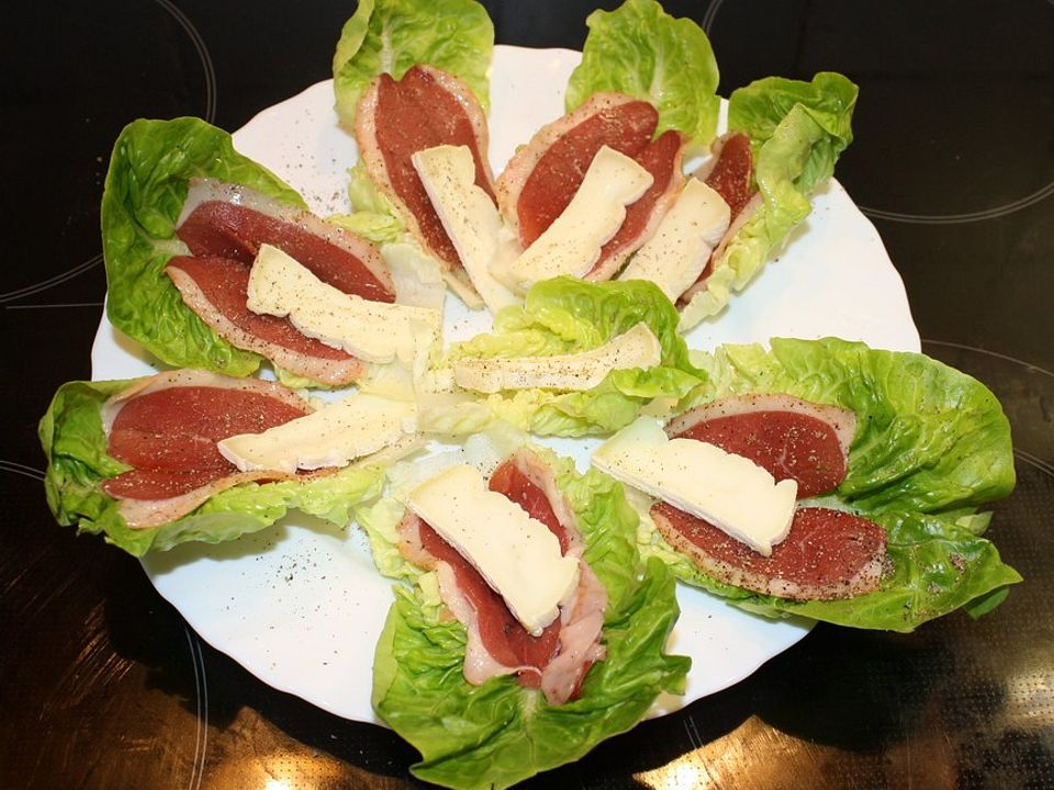 Romanasalat mit Schafskäse und geräucherter Entenbrust von Klaumix ...