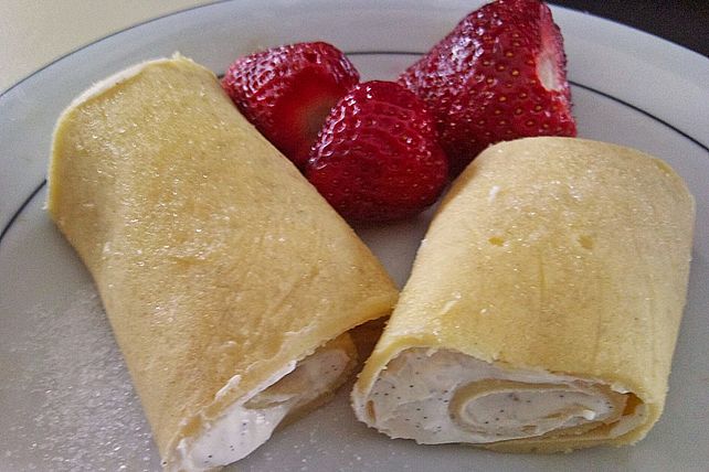 Gefüllte Crepes mit Amaretto Creme von Goldmeisje| Chefkoch