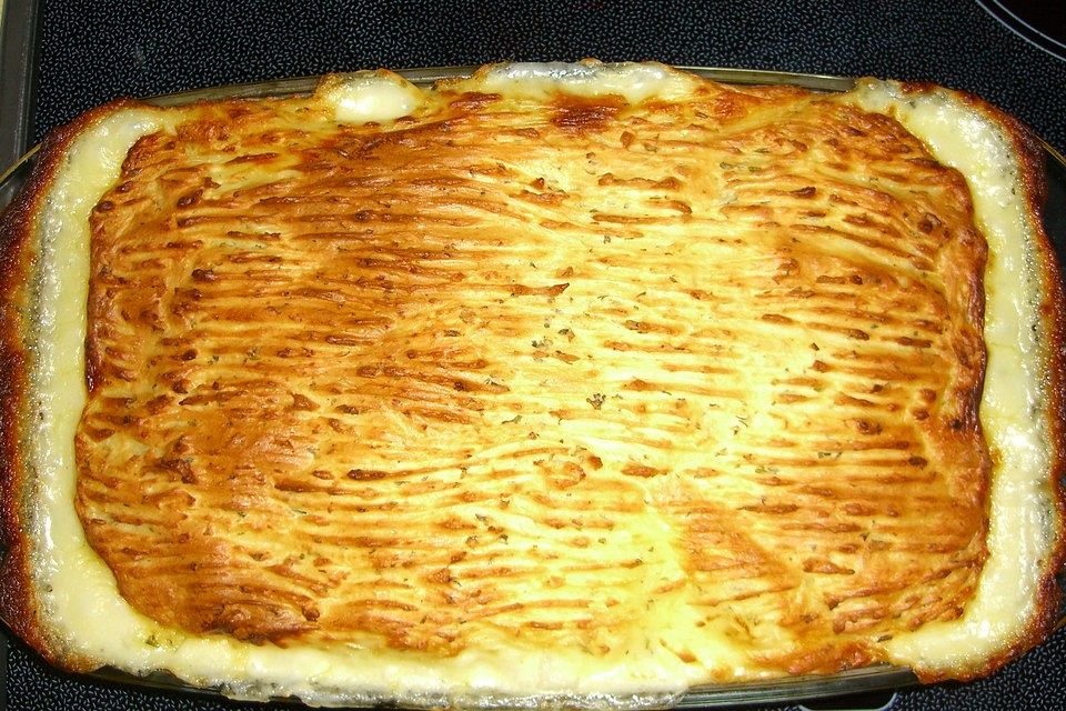 Fischauflauf mit Käse-Kartoffelbrei überbacken