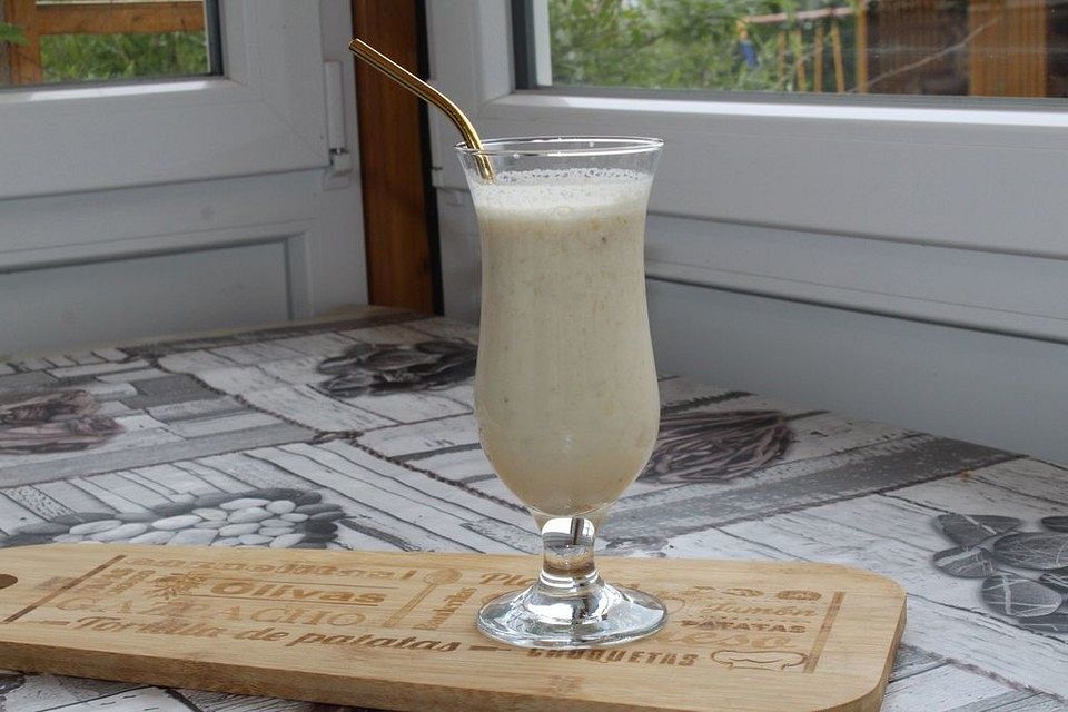 Smoothie mit Banane und Erdnussbutter