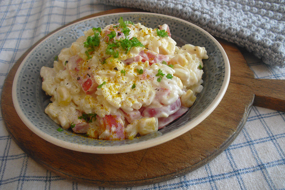 Curry-Reissalat mit Mais und Paprika