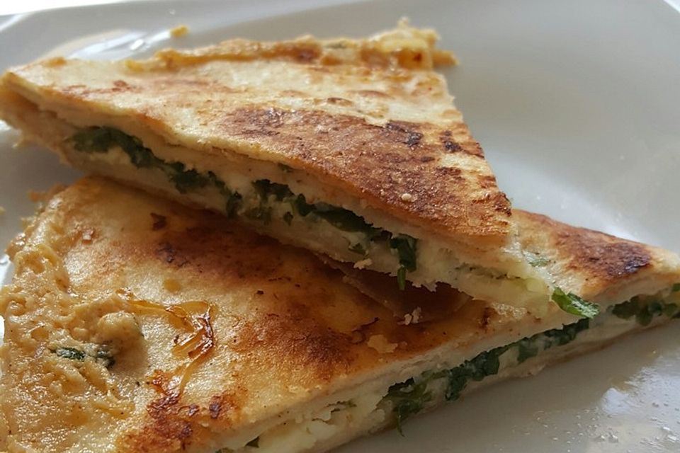 5-Minuten-Pfannenbörek mit Lavash Brot