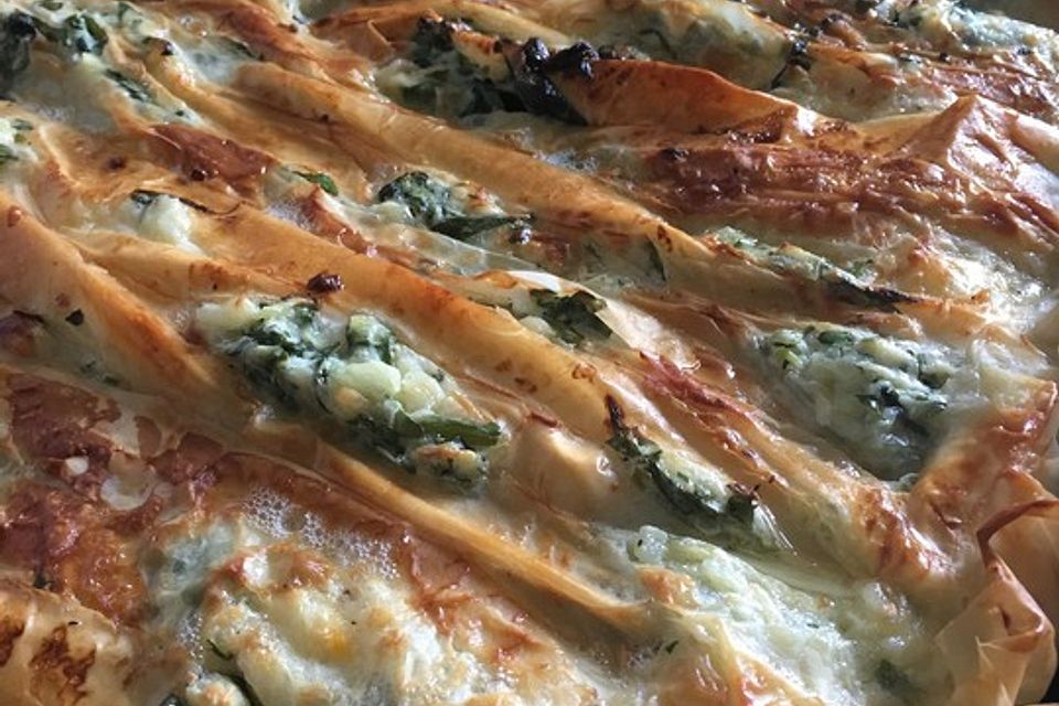 Türkisches Börek in Plissee-Optik