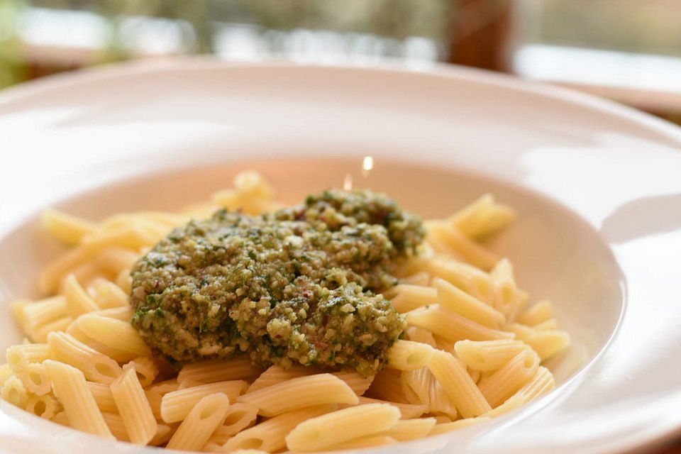 Nuss-Pesto à la Gabi