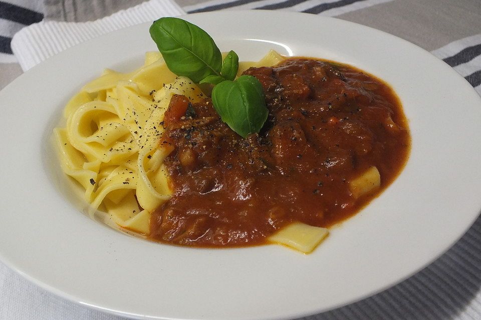 Bolognese-Ragout mit verschiedenen Fleischsorten