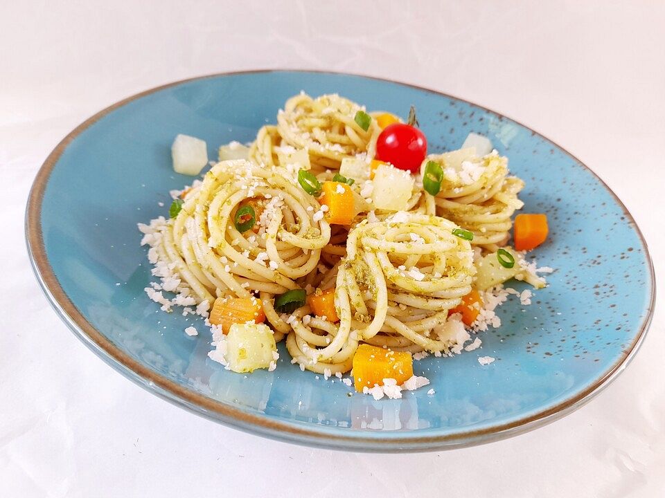 Pasta mit Möhren und Kohlrabi von ulkig| Chefkoch